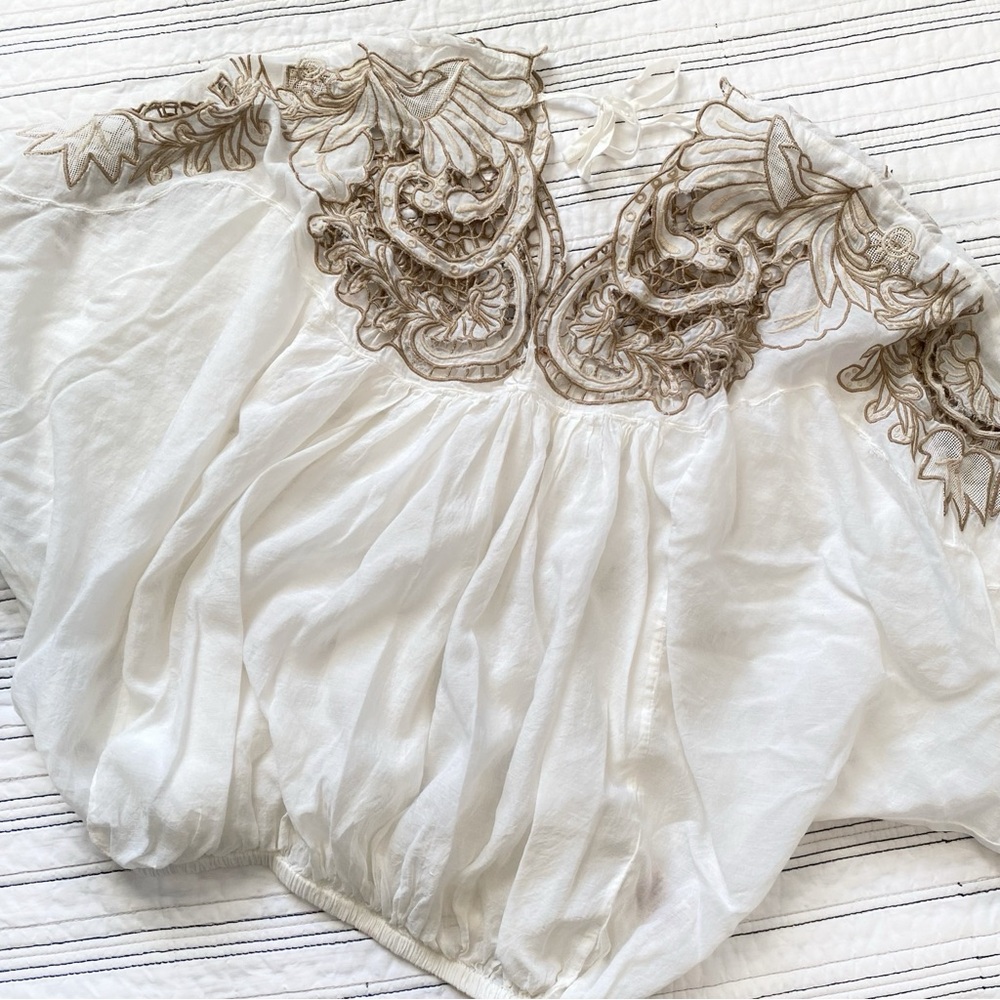 Free People Cutwork Balloon Dolman Blouse in White Cloud size Small - Picture 7 of 10